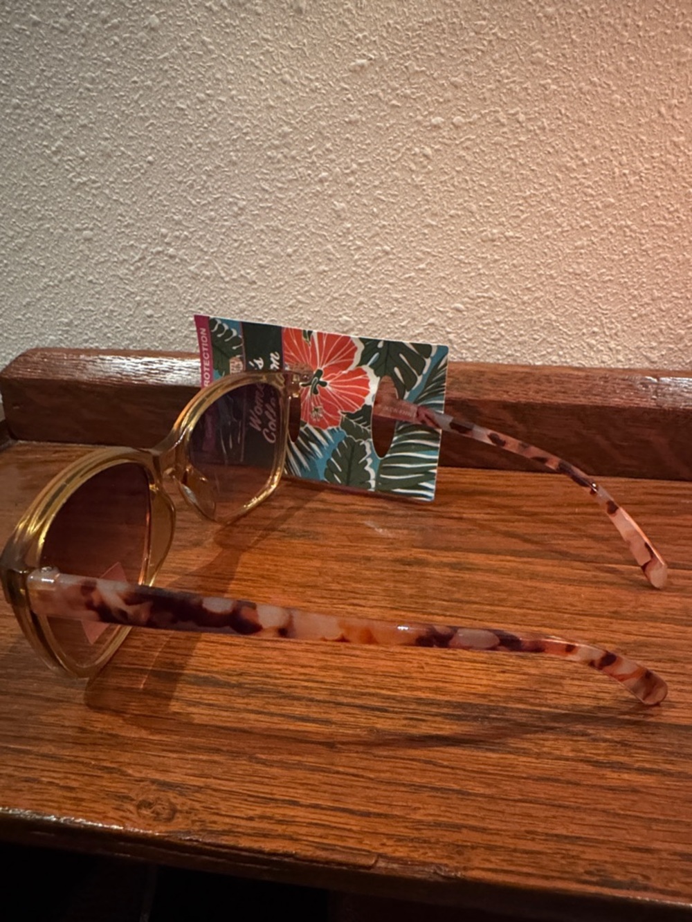 Glance Eyewear Women's Collection Sunglasses Brown Lenses tortoise shell color - Picture 3 of 3